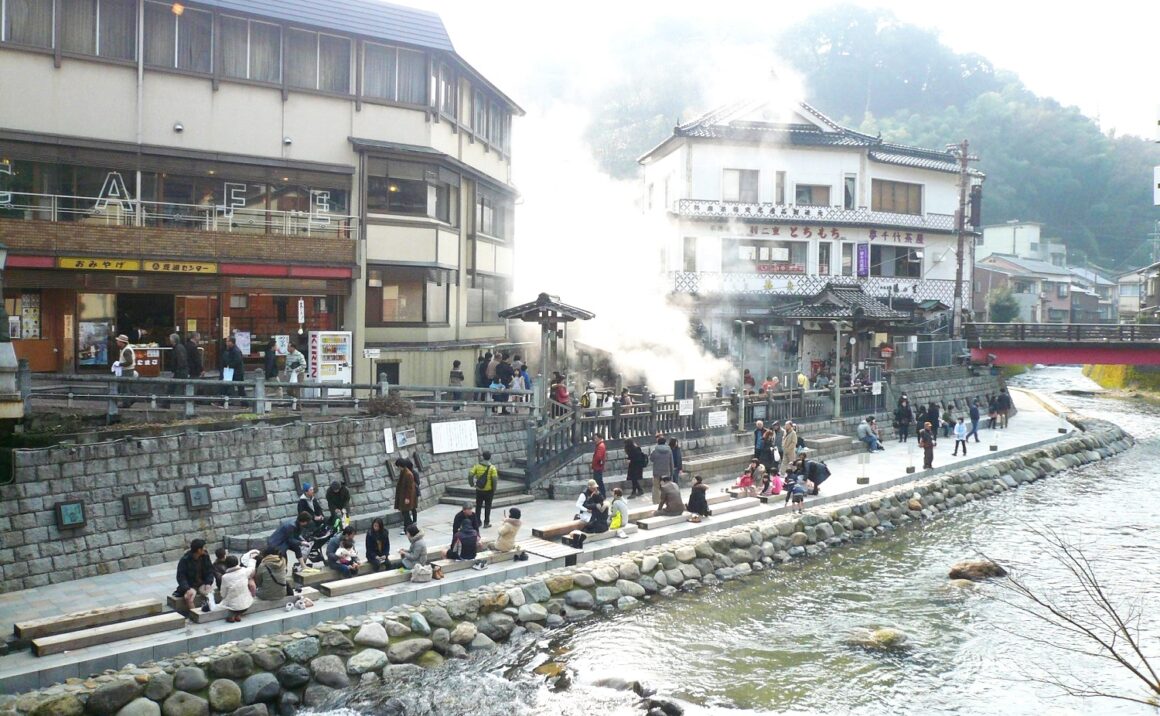 Authentic hot springs experience in Yumura Hot Springs!