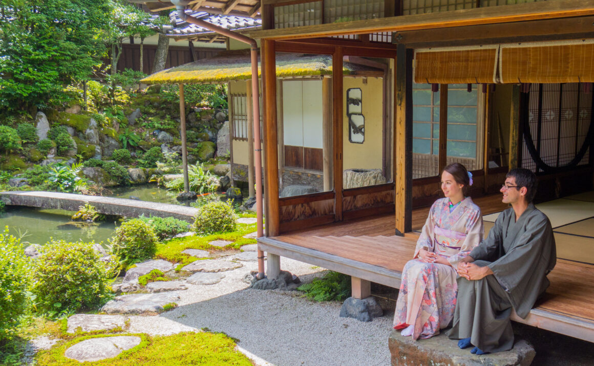 "Ishitani Residence", compilation of modern Japanese traditional-style wooden construction